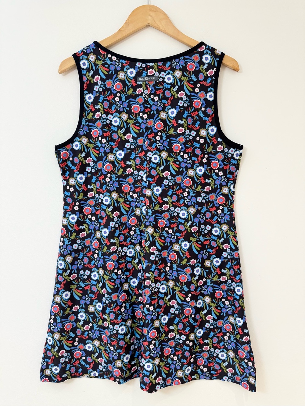 nuu•muu Fleurty Active Dress Black Ditsy Floral Keyhole Athleisure Medium - Picture 9 of 16
